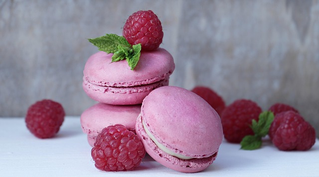 macarons, raspberries, pastries, french pastries, tender, fruit, red fruits, meringue pastries, double biscuits, cream layer, almond meringue, cookies, sweetness, pink, pink macarons, snack, nibble, pastel, pastellfarben, macarons, macarons, pastries, fruit, fruit, fruit, fruit, fruit, cookies, cookies, cookies, pink, pink, snack, pastel